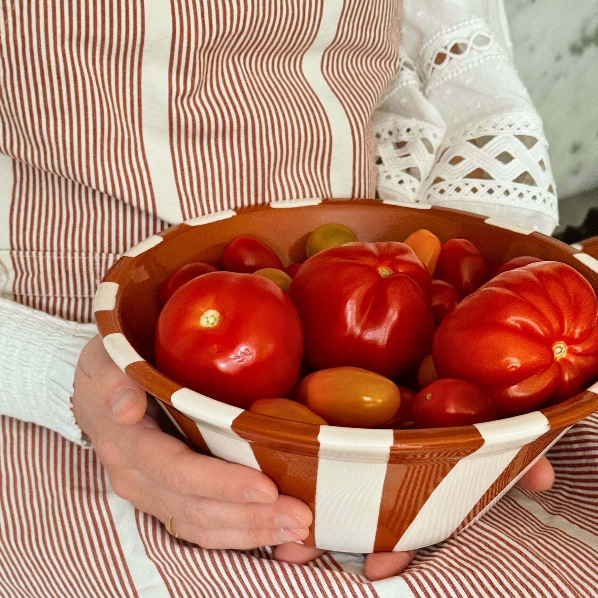 Ellis Salad Bowl